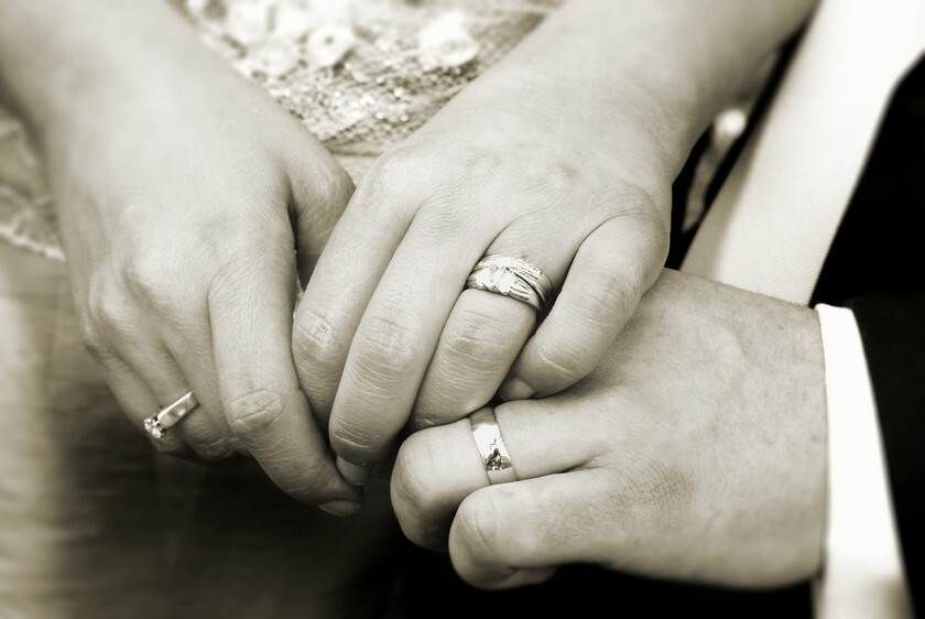 3 Aug 07 385 copy 
 Rings on the Bride and Groom 
 Keywords: Bride, Groom, Rings