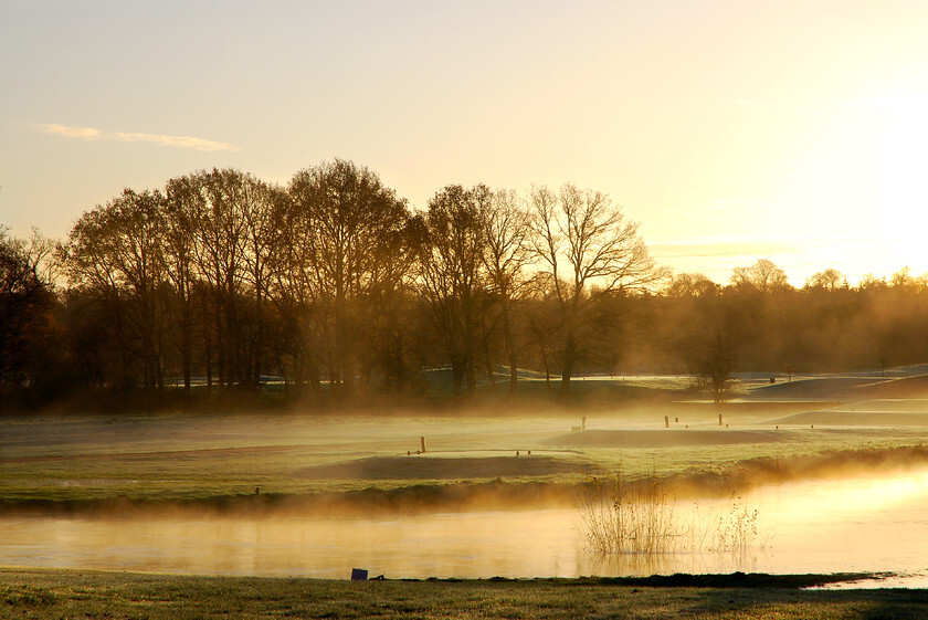 BURHILL IN THE MORNING 3 
 Keywords: BURHILL GOLF CLUB; HERSHAM; SURREY; WEDDINGS; GOLF; EVENTS