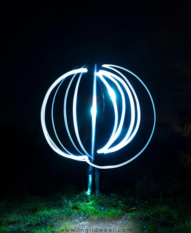 IWM3963 
 SWANTON MORELEY FIREWORKS 2015 
 Keywords: LONG EXPOSURE, LIGHT PAINTING, INGRID WEEL, INGRIDWEEL MEDIA LTD, PHOTOGRAPHY, SURREY, WEDDINGS, CORPORATE, PR, EVENTS