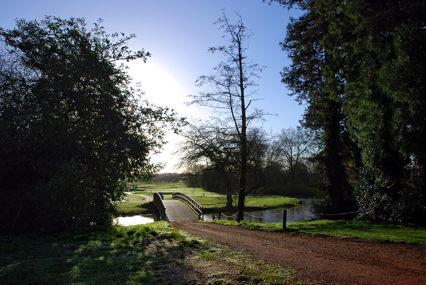 BURHILL IN THE MORNING 4 
 Keywords: BURHILL GOLF CLUB; HERSHAM; SURREY; WEDDINGS; GOLF; EVENTS